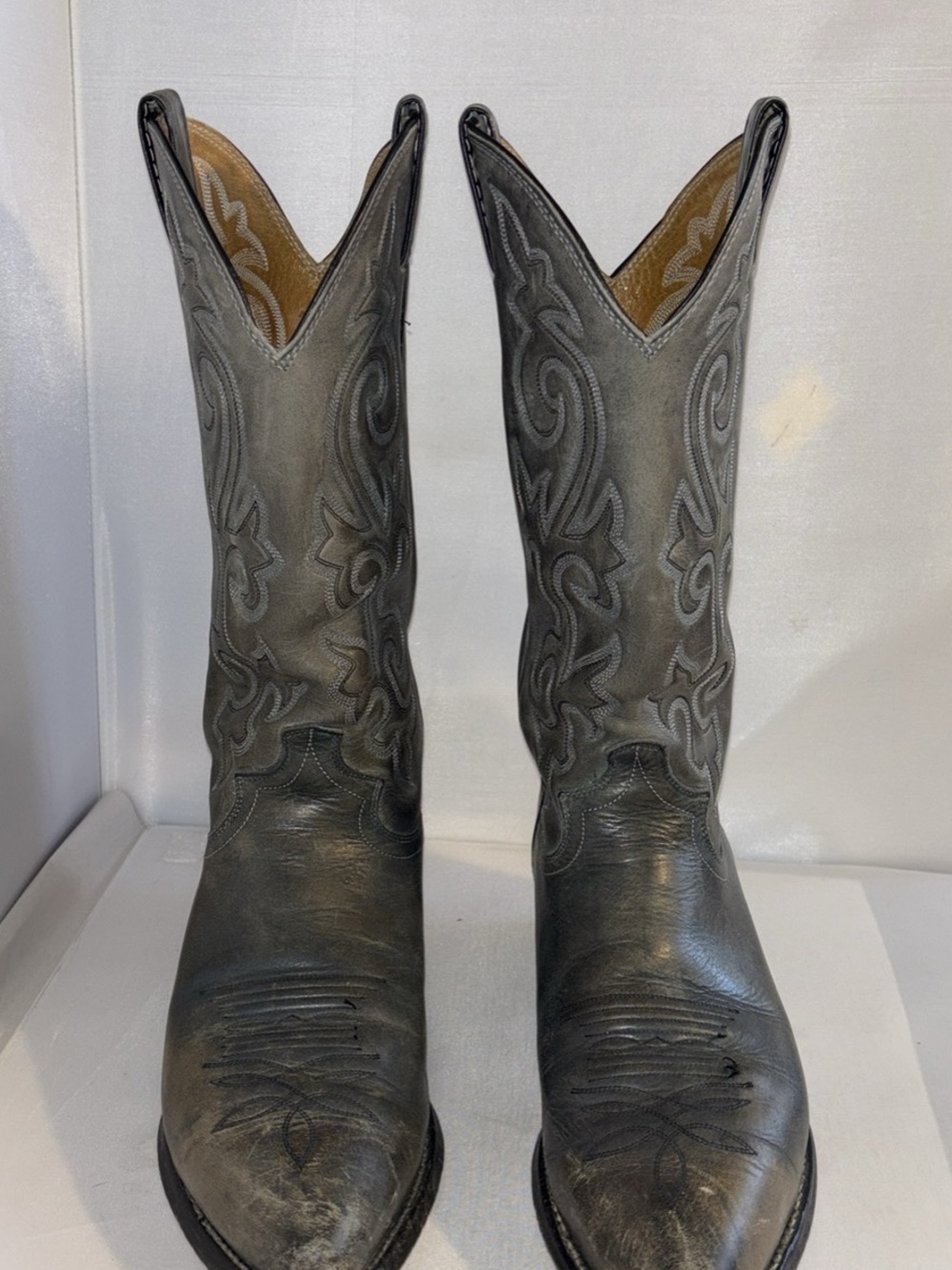 Justin Cowboy Boots Distressed